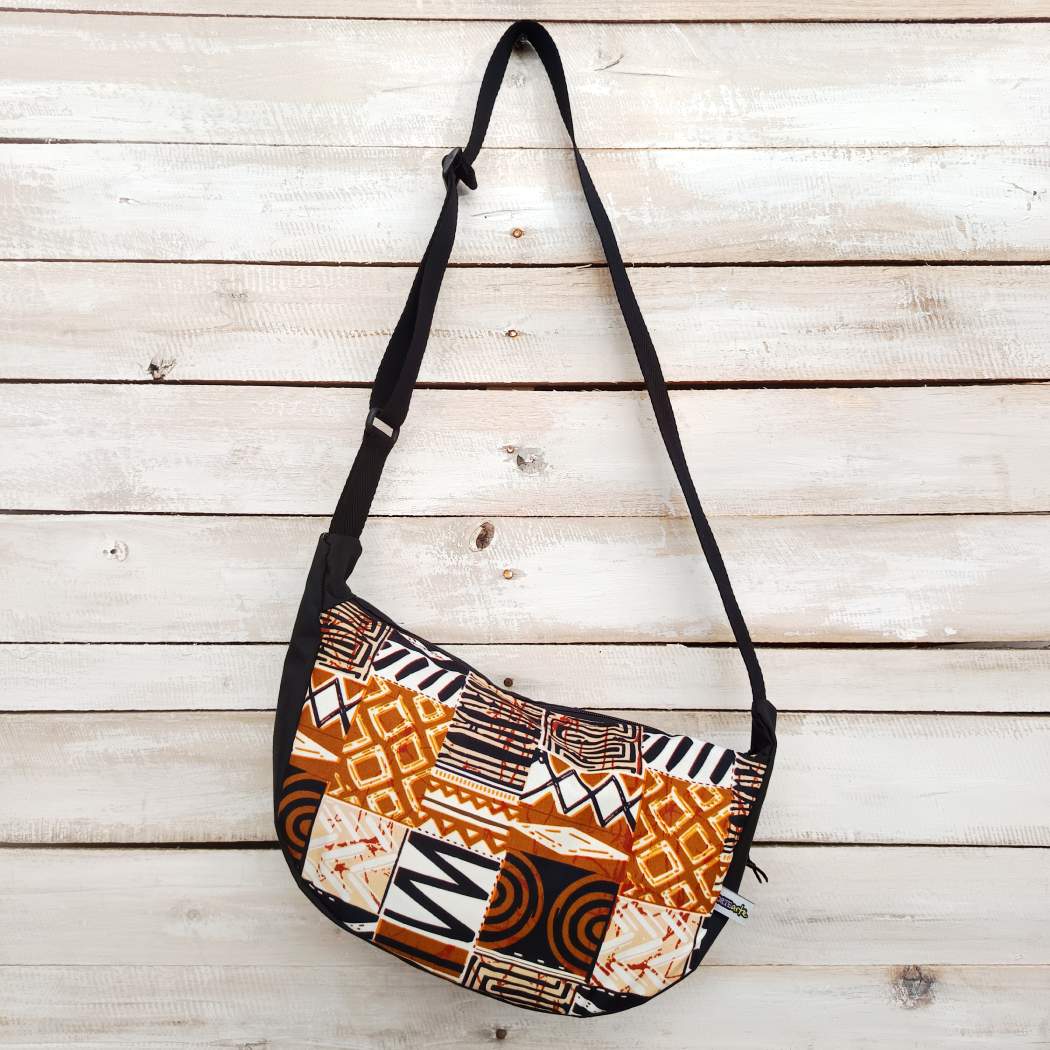 Bolso Bandolera media luna 05