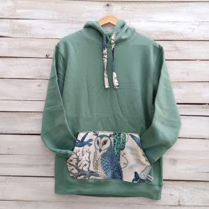 Sudadera con capucha verde búho